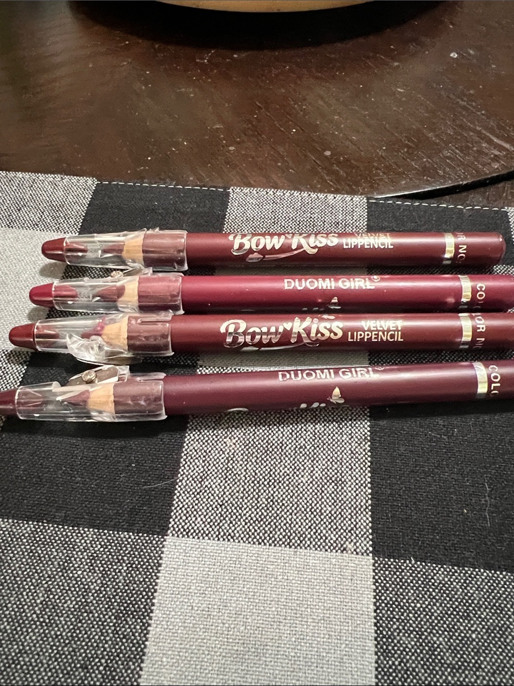 NEW BOW KISS BUNDLE Duomi Girl Velvet Lip Pencil - Burgundy